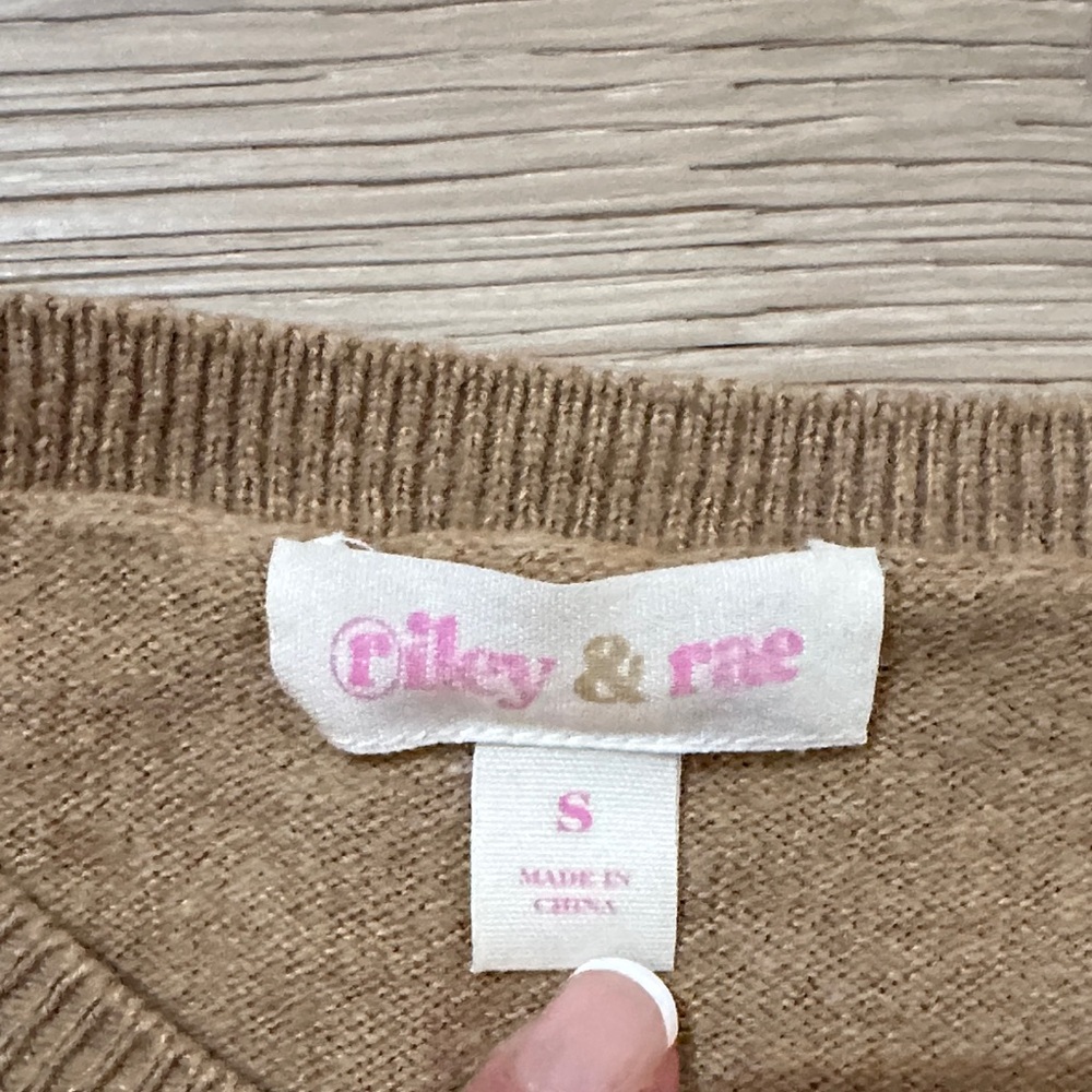 Riley & Rae Tan Crew Neck Sweater - Picture 2 of 3